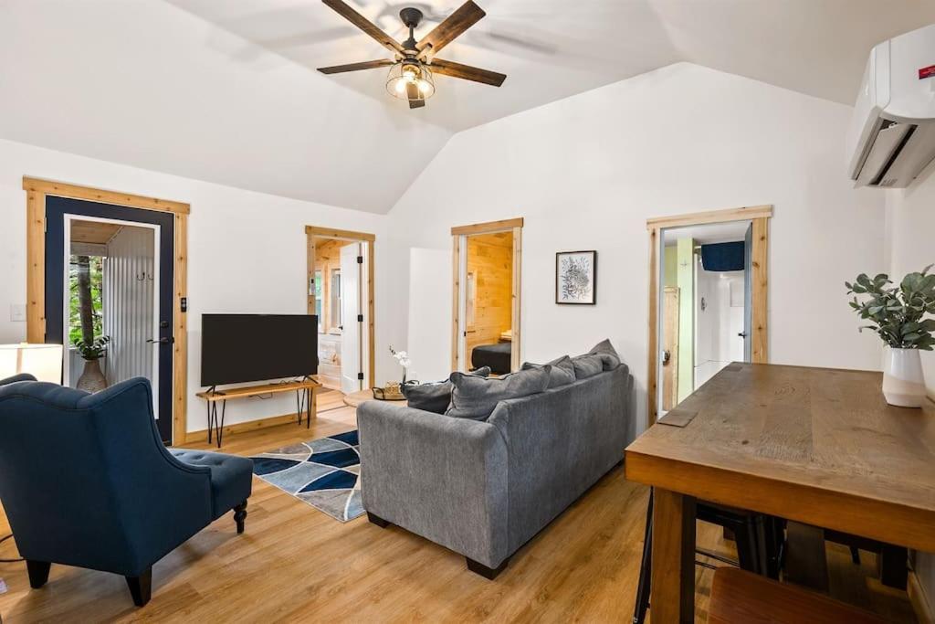 Arbutus Retreat